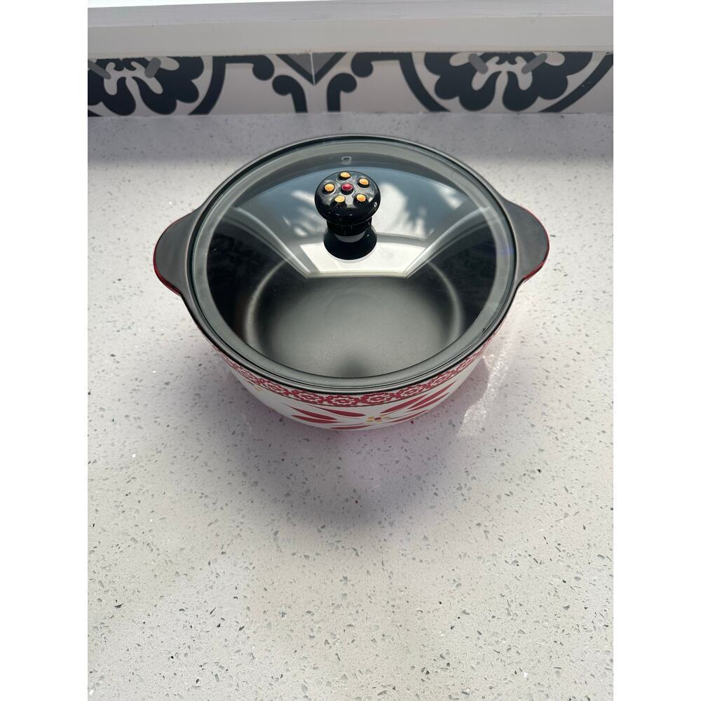 Temp-tations Old World Red 2.5 qt Round Stove Top Baker with Lid - Picture 2 of 4